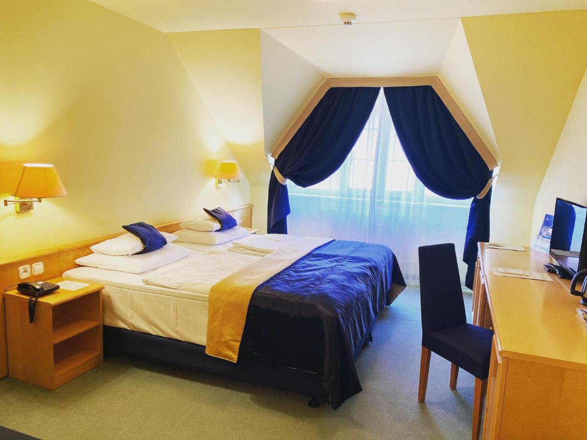 Parkhotel Na Baracke Nová Dubnica Eksteriør billede