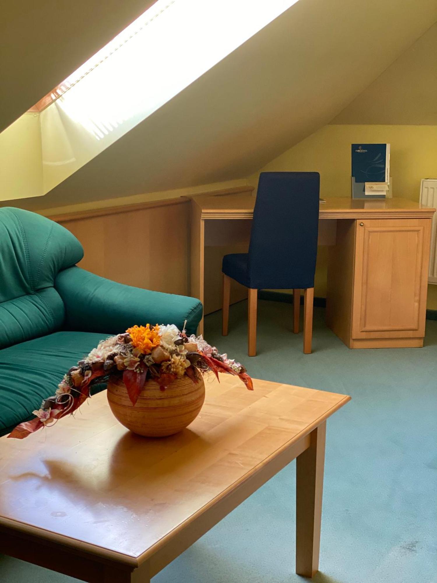 Parkhotel Na Baracke Nová Dubnica Eksteriør billede