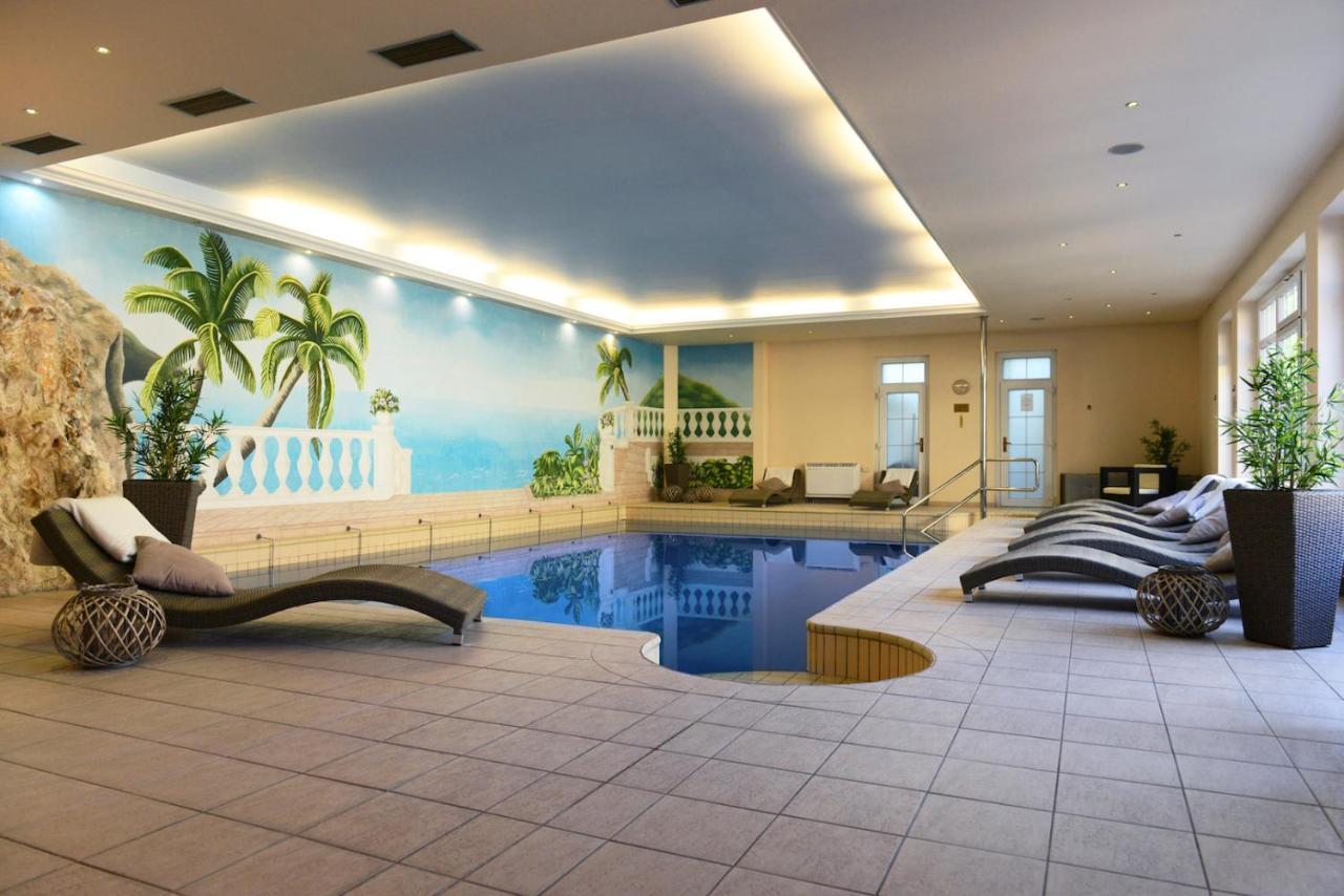 Parkhotel Na Baracke Nová Dubnica Eksteriør billede