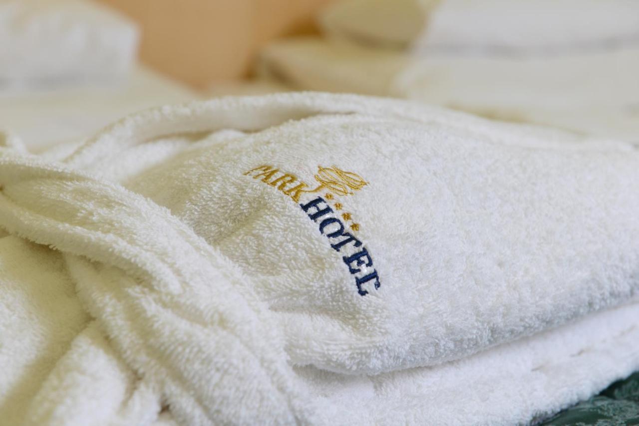 Parkhotel Na Baracke Nová Dubnica Eksteriør billede