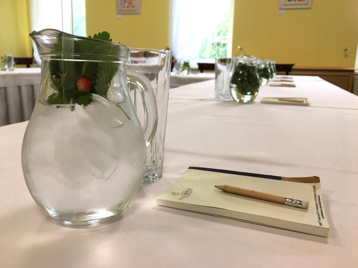 Parkhotel Na Baracke Nová Dubnica Eksteriør billede